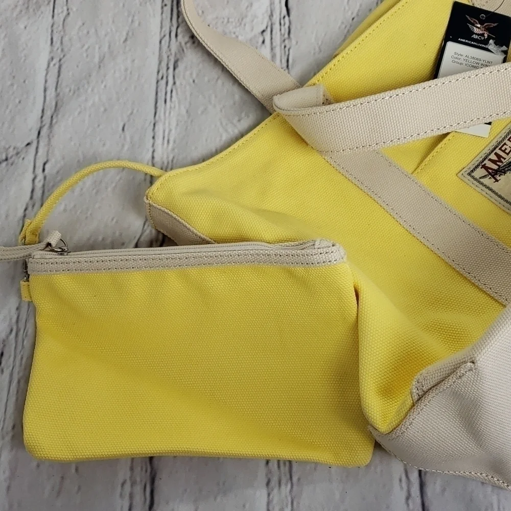 American Living Iconic Tote & Makeup Bag Y&N  NWT